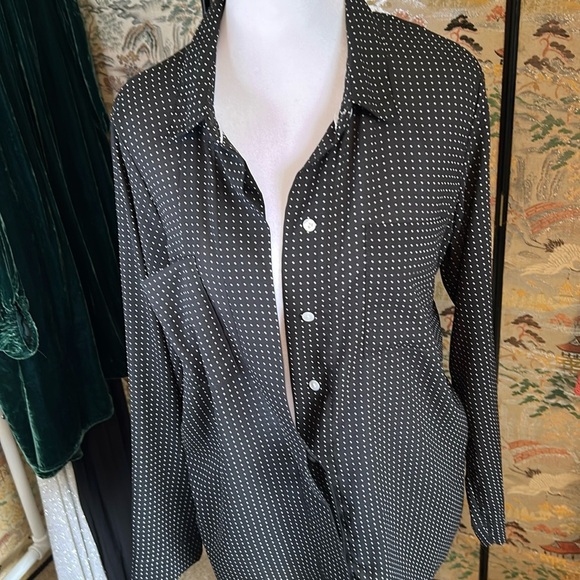 Liz Claiborne Tops - LIZ CLAIBORNE POLKA DOP DRESSY BLOUSE SIZE PM